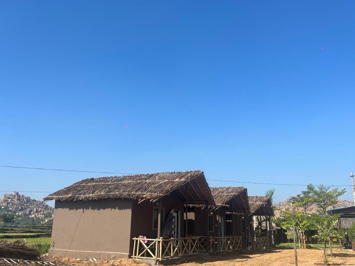 Hippie Land Hampi Hotel Exterior foto