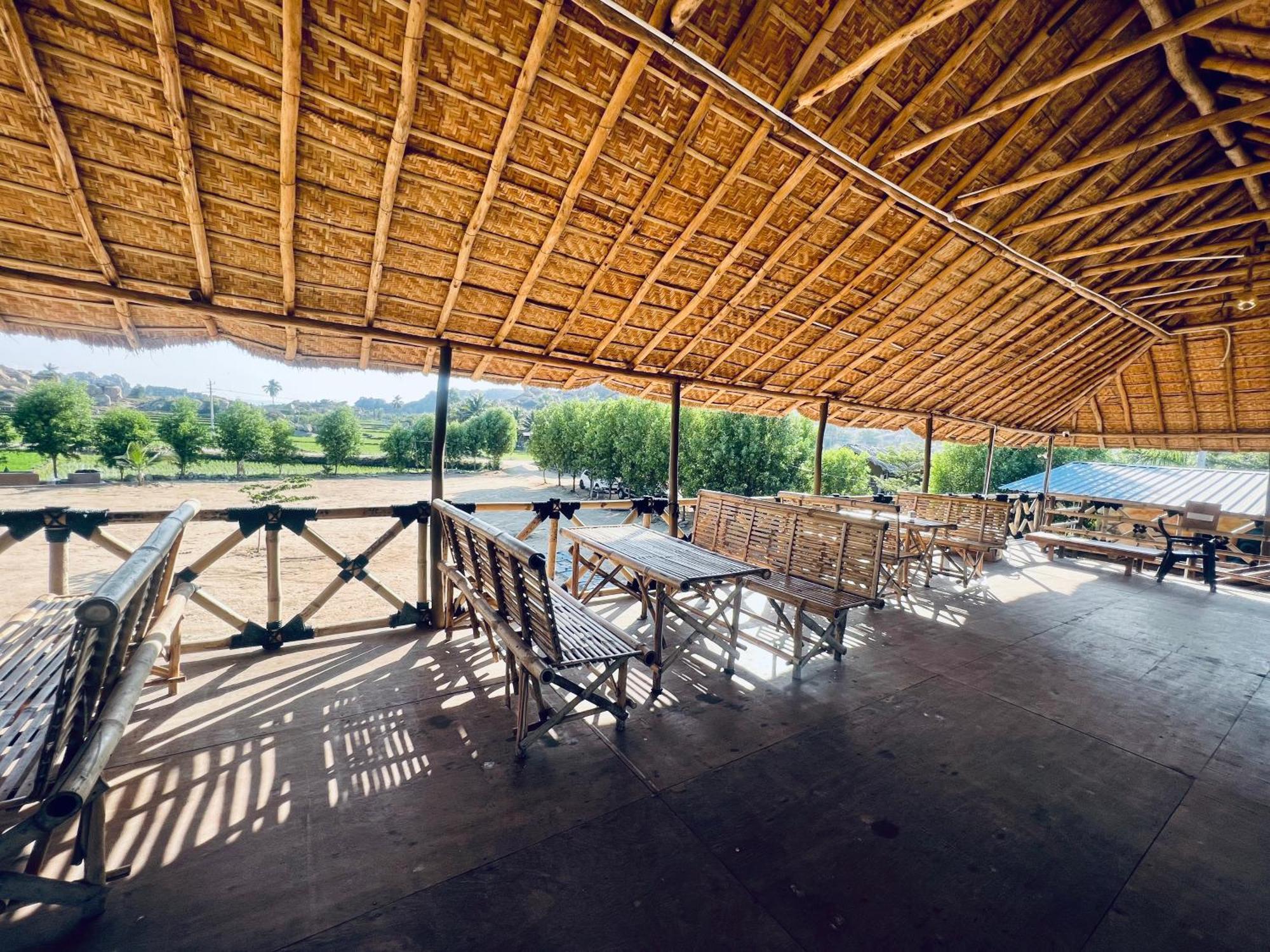 Hippie Land Hampi Hotel Exterior foto